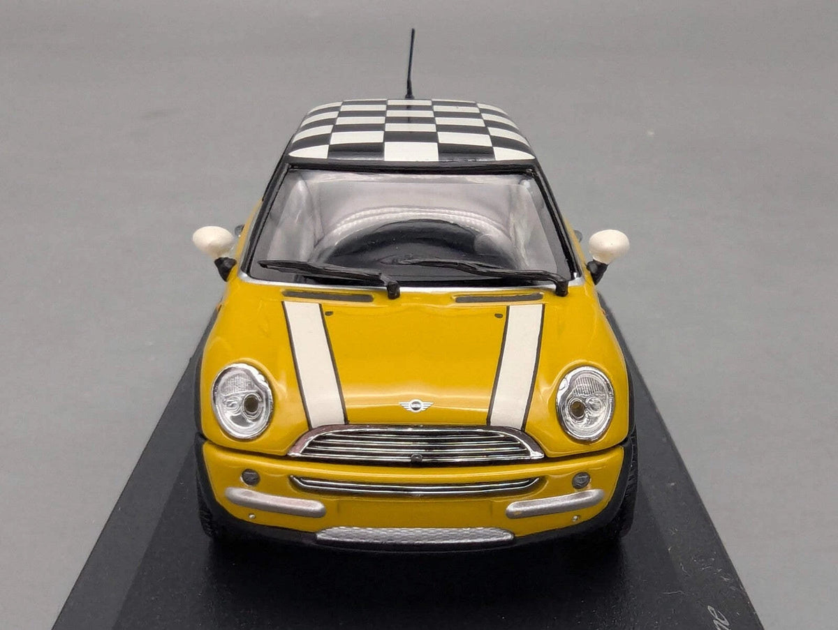 Modellautos 1:43 Minichamps Mini One 2001 Mellow Yellow mit OVP