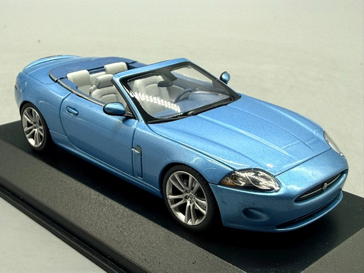 Modellautos 1:43 Minichamps Jaguar XK Cabriolet mit OVP