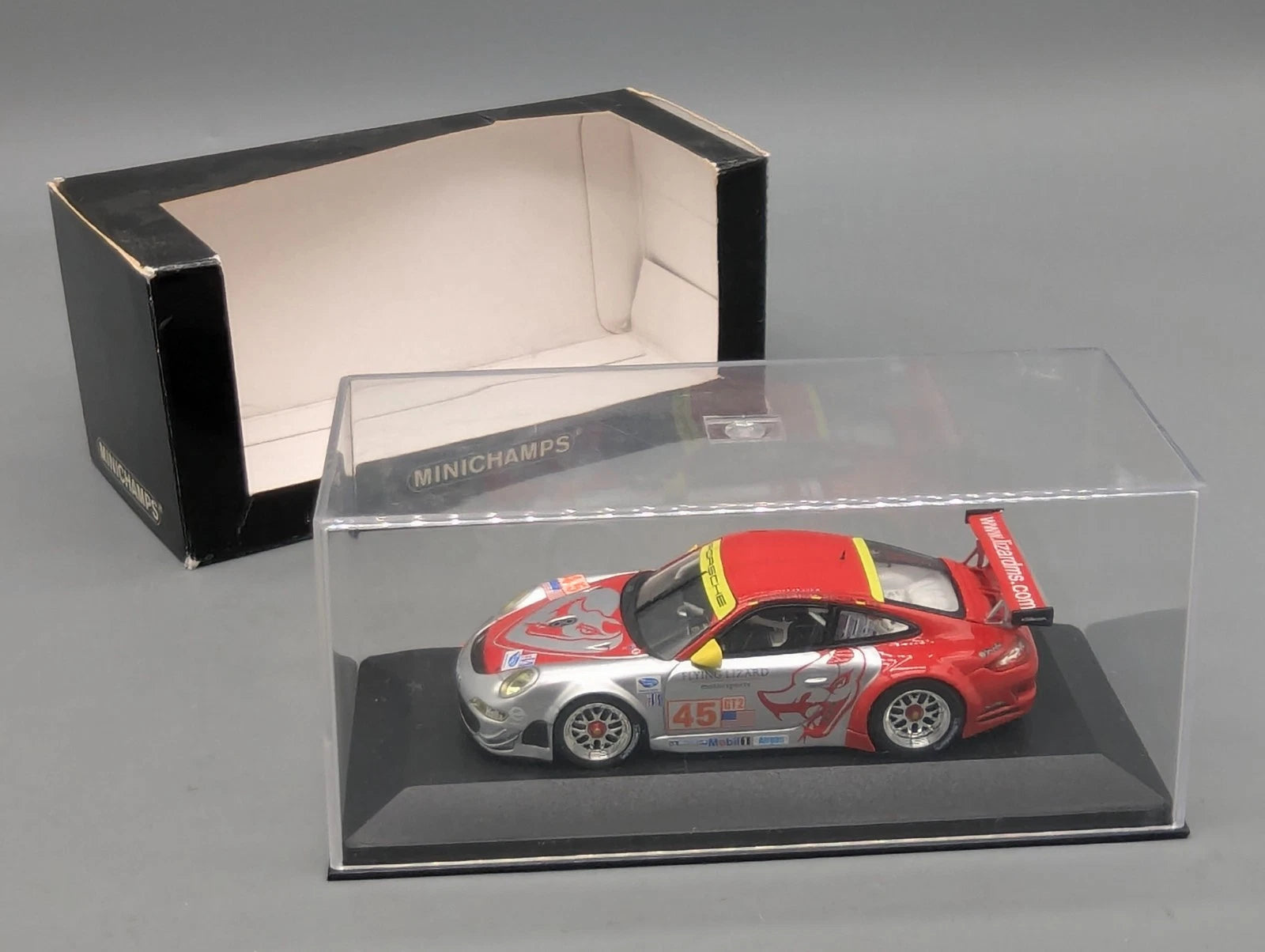 Modellautos 1:43 Minichamps Porsche 911 997 GT3 RSR WINNER Sebring 2008 #45 OVP