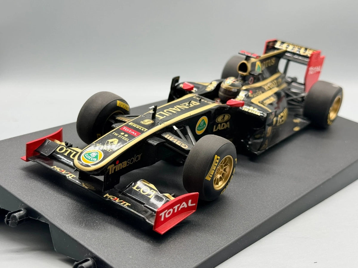 Modellautos 1:18 Minichamps Lotus Renault GP N.Heidfeld Showcar 2011 + OVP