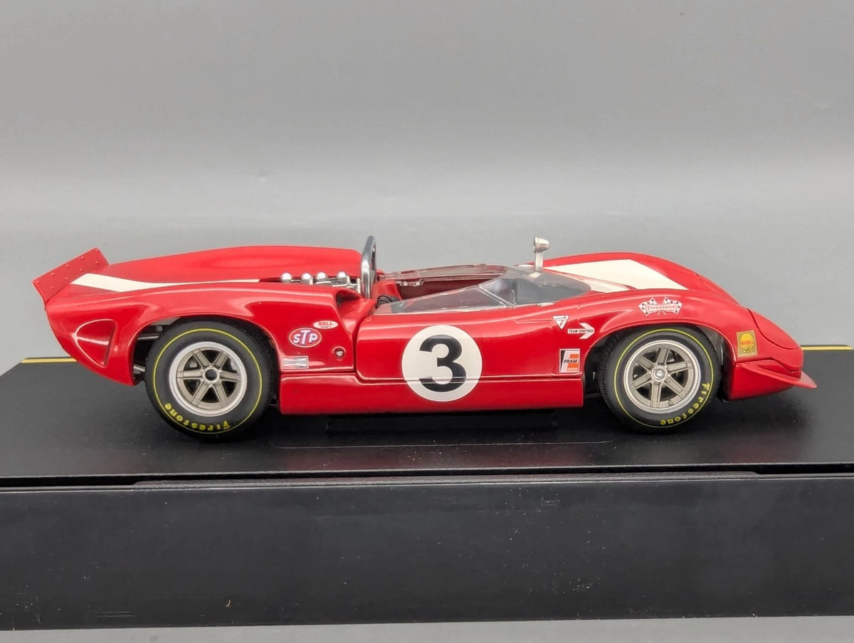 Modellautos 1:18 GMP Lola Spyder 1966 Team Surtees #3 John Surtees mit OPV