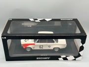 Modellautos 1:18 Minichamps BMW 2002 Class Winner Guards International mit OVP