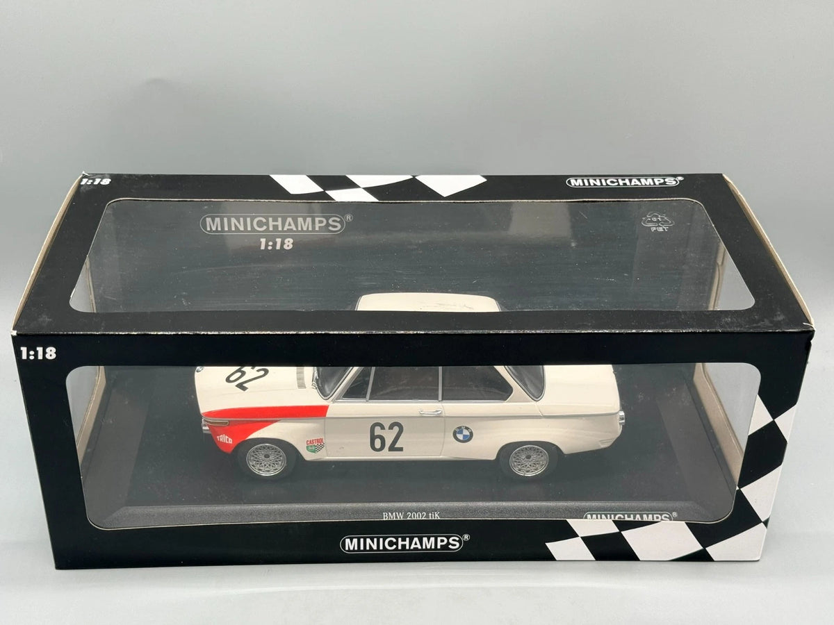 Modellautos 1:18 Minichamps BMW 2002 Class Winner Guards International mit OVP