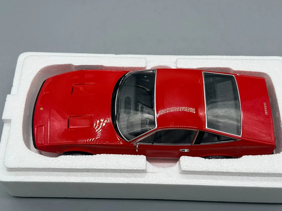 Modellautos 1:18 KK-Scale Ferrari 365 GTC4 mit OVP