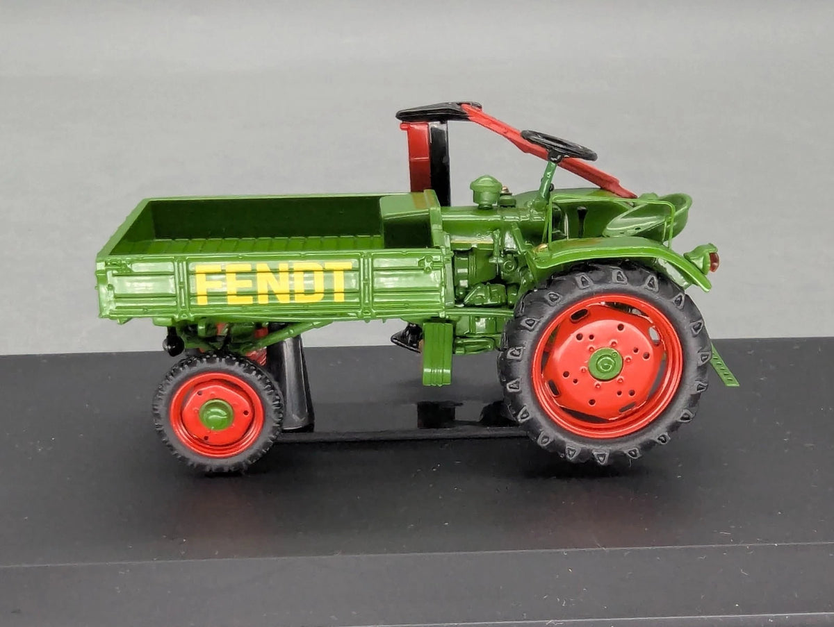 Traktor Modell 1:43 Schuco Fendt Geräteträger mit OVP