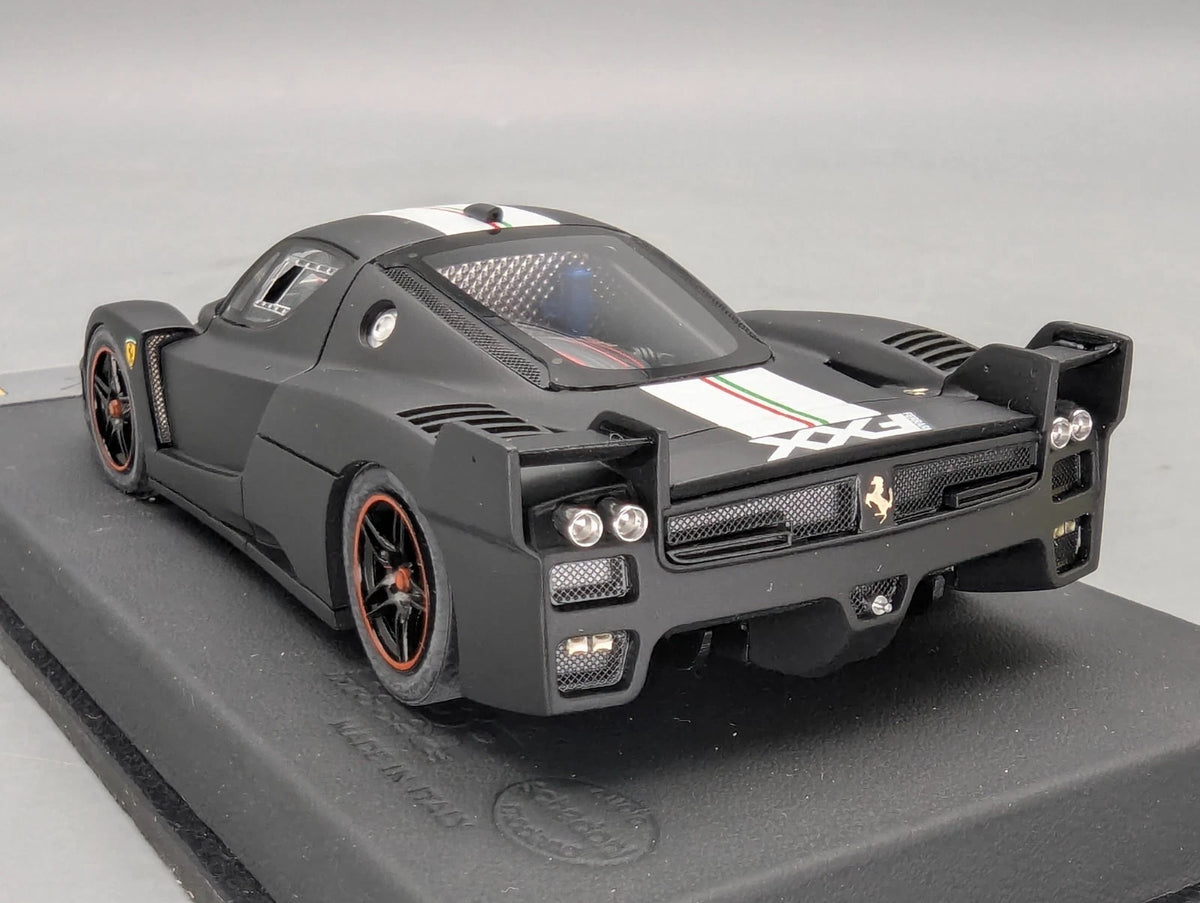 Modellautos 1:43 BBR Ferrari FXX  2006 Black Matt Ltd 19/20 mit Vitrine und OVP