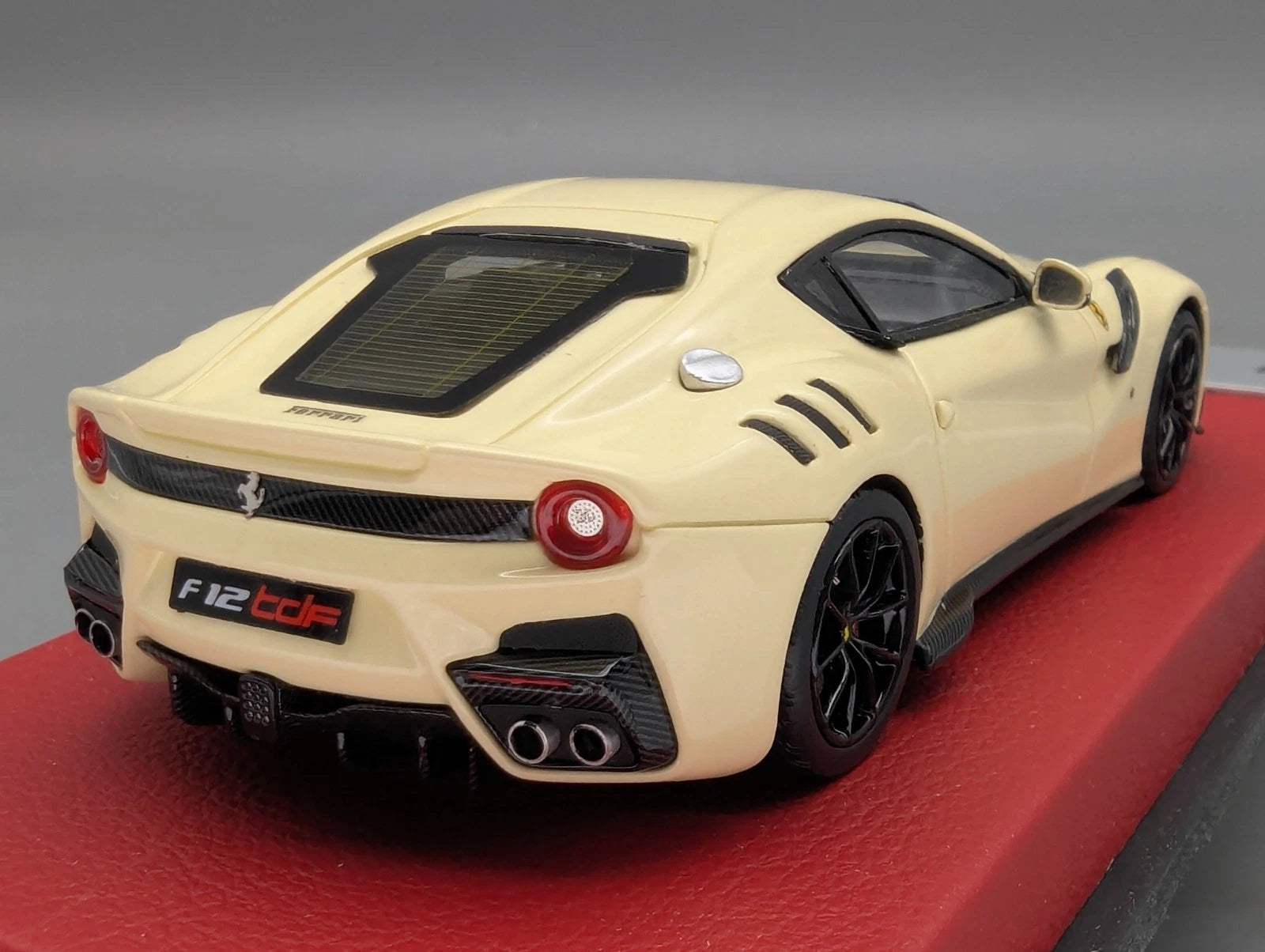 Modellautos 1:43 BBR Concept43 Ferrari F12 TDF Avorio Gloss 08/20 in OVP