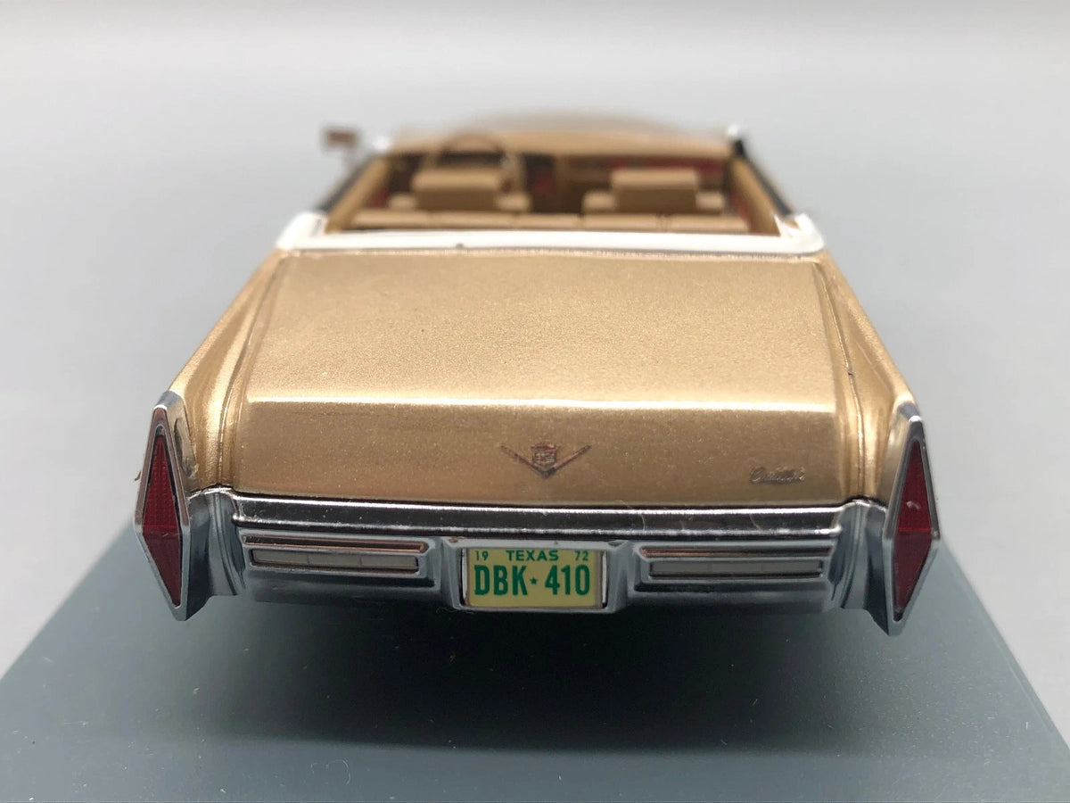 Modellautos 1:43 Neo Scale Models Cadillac Coupe De Ville mit OVP beschädigt