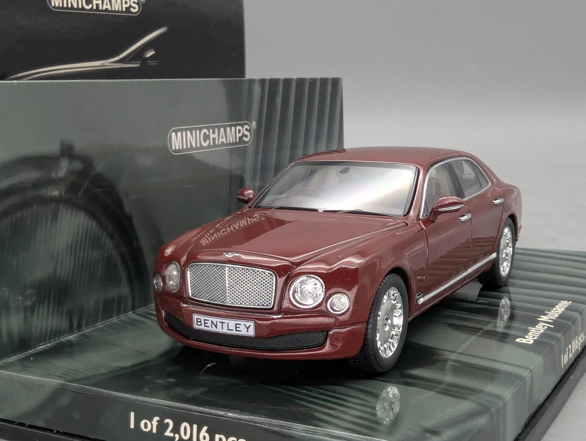 Modellautos 1:43 Minichamps Bentley Mulsanne 2010 Rot Red Metallic mit OVP