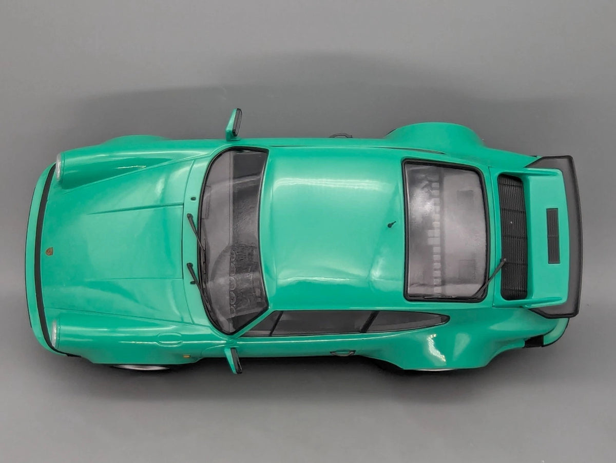 Modellautos 1:12 Minichamps Porsche 911 Turbo 1977 Grün mit OVP