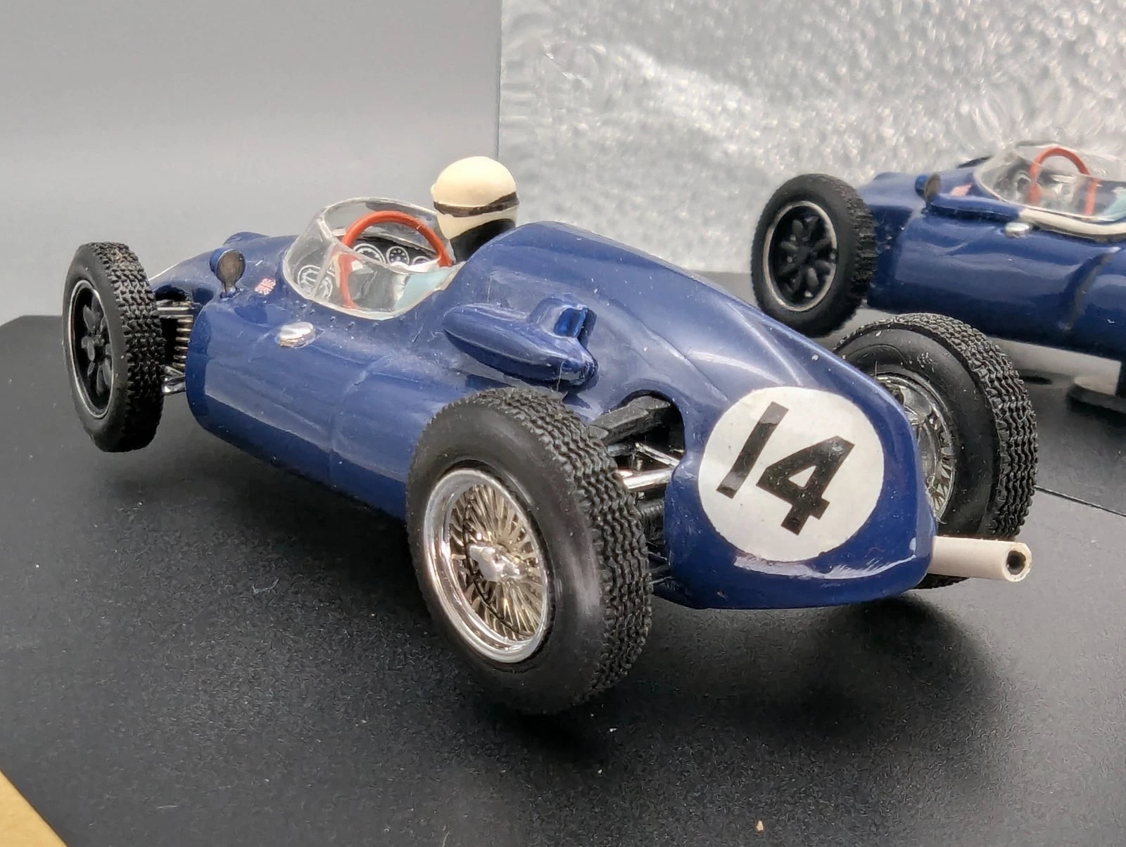 Modellautos 1:43 Quartzo Cooper Climax T51 WINNER Italien GP 1959 #14 Vitrine