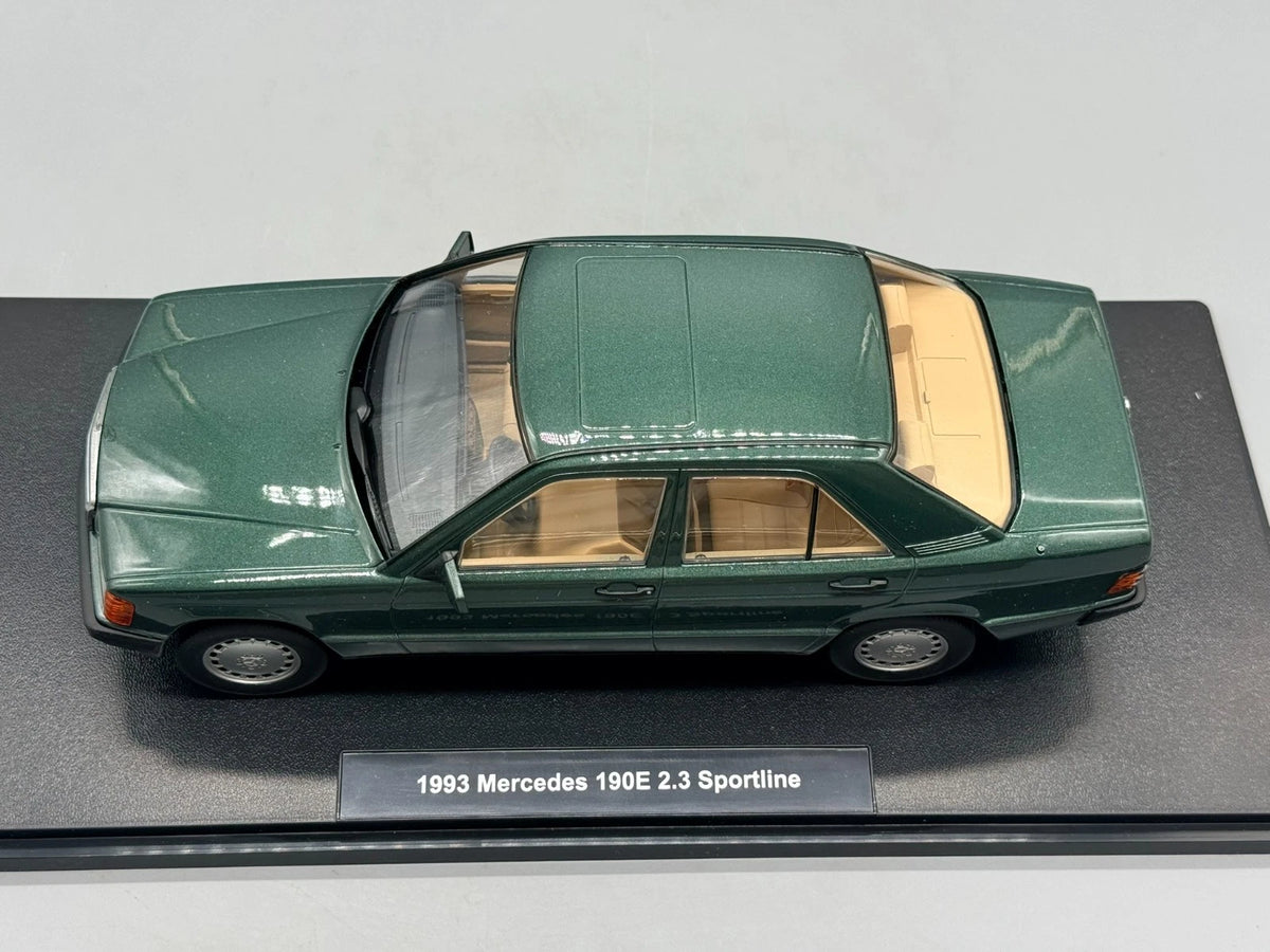 Modellautos 1:18 Triple9 Mercedes-Benz 190E 2.3 Sportline mit OVP