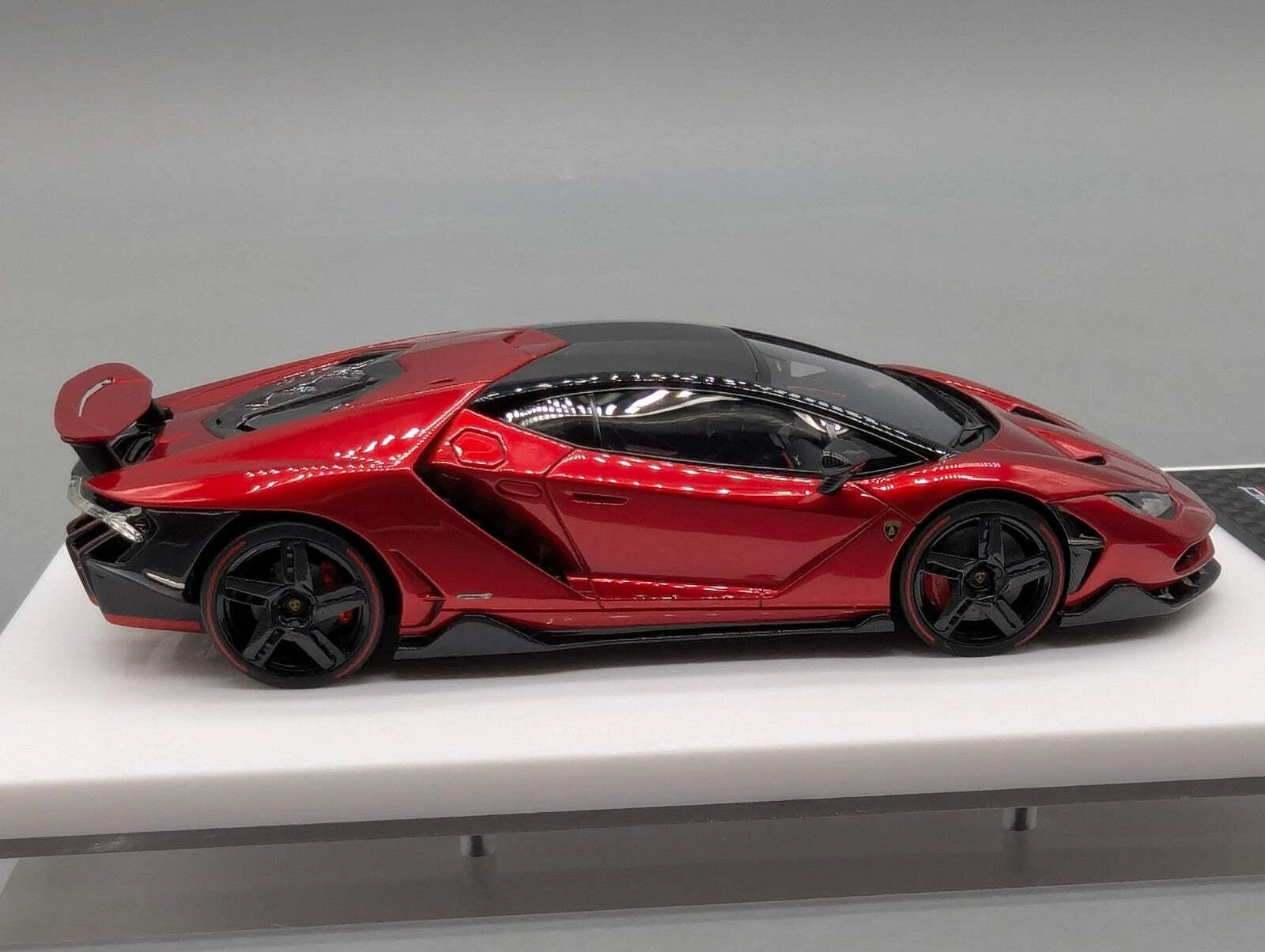 Eidolon Make Up 1:43 Lamborghini Centenario LP770-4 2016 08/60 Rear Wing Up OVP,