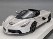 Modellautos 1:43 BBR Ferrari LaFerrari Aperta Weiß Ltd 01/24 mit Vitrine + OVP