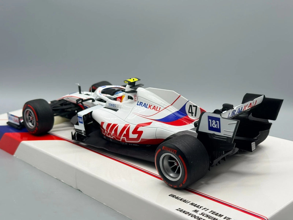 Modellautos 1:18 Minichamps Uralkali Haas F1 Team VF-21 M.Schuhmacher mit OVP