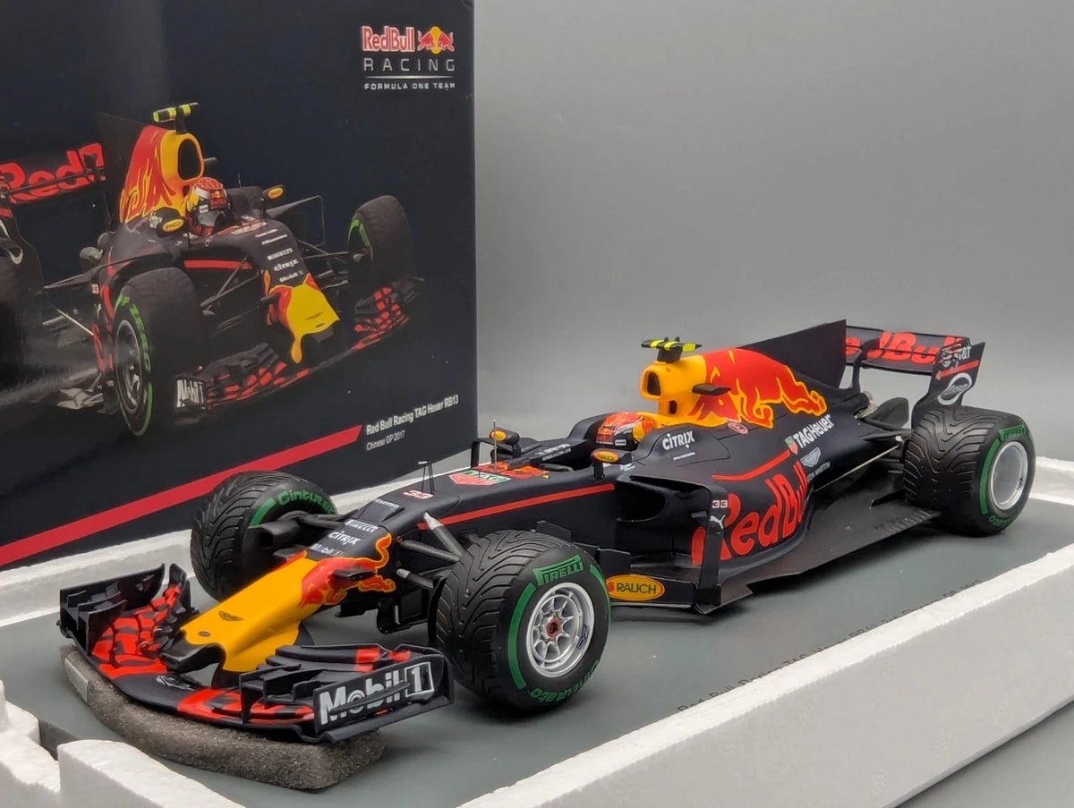 Modellautos 1:18 Spark Red Bull RB13 3rd Chinese GP 2017 #33 Verstappen OVP