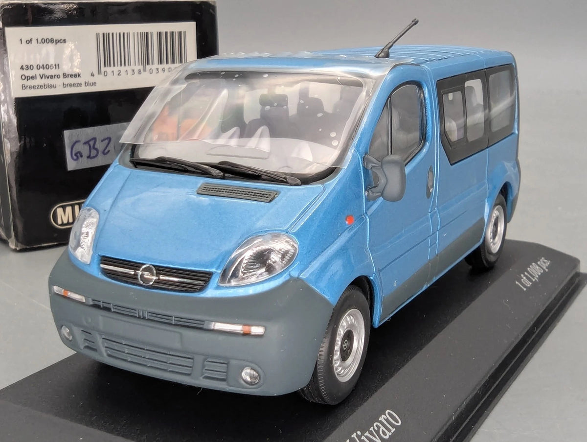Modellautos 1:43 Minichamps Opel Vivaro Break Breezeblau Blau mit OVP