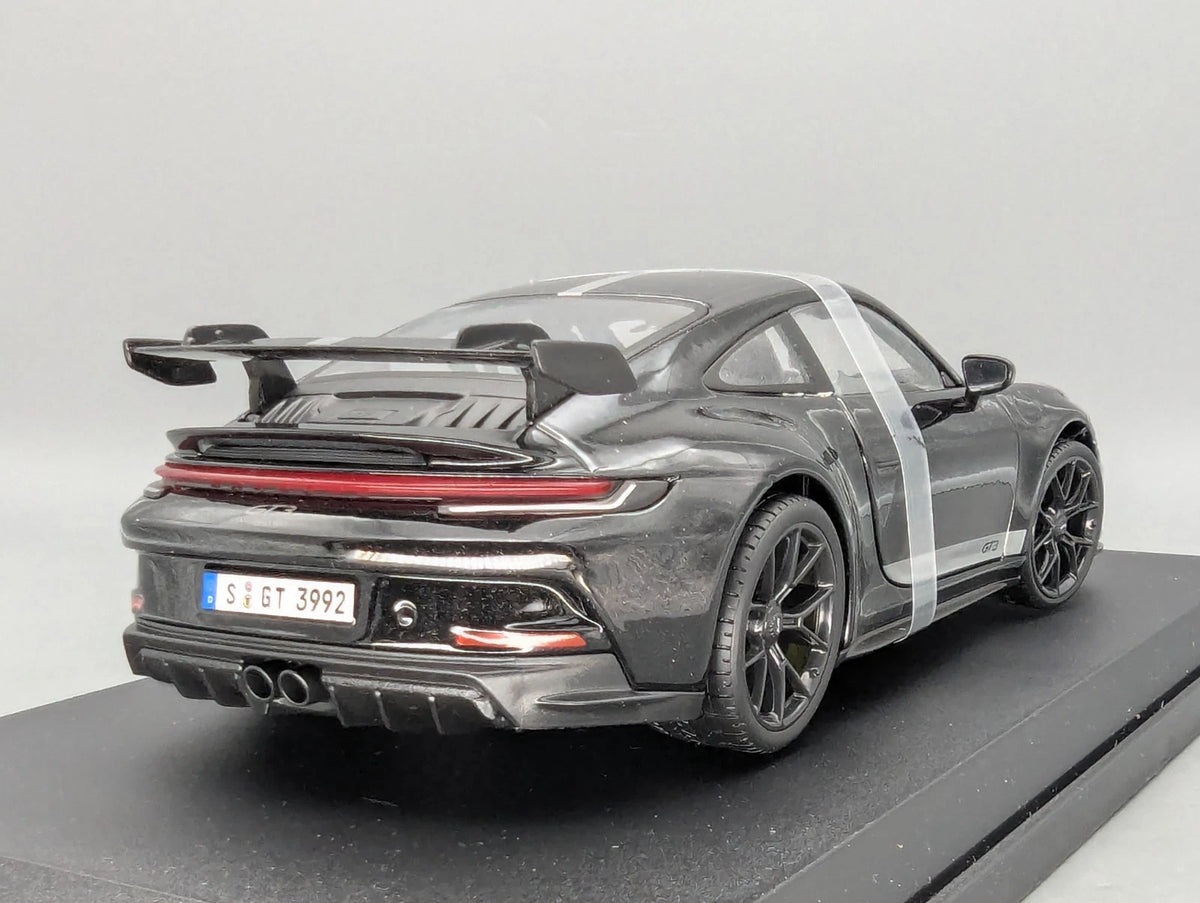 Modellautos 1:18 Maisto Porsche 911 GT3 Schwarz mit OVP