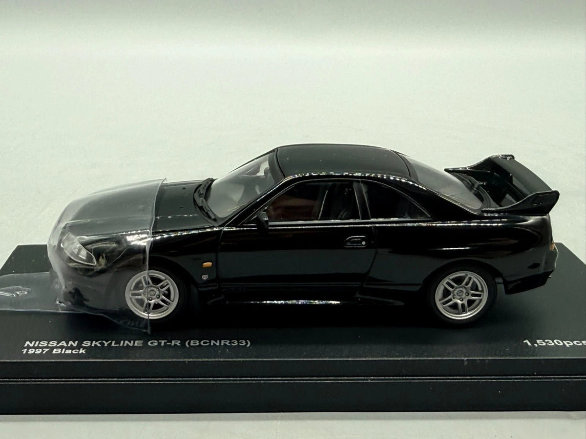 Modellautos 1:43 Kyosho Nissan Skyline GT-R (BCNR33) 1997 mit OVP