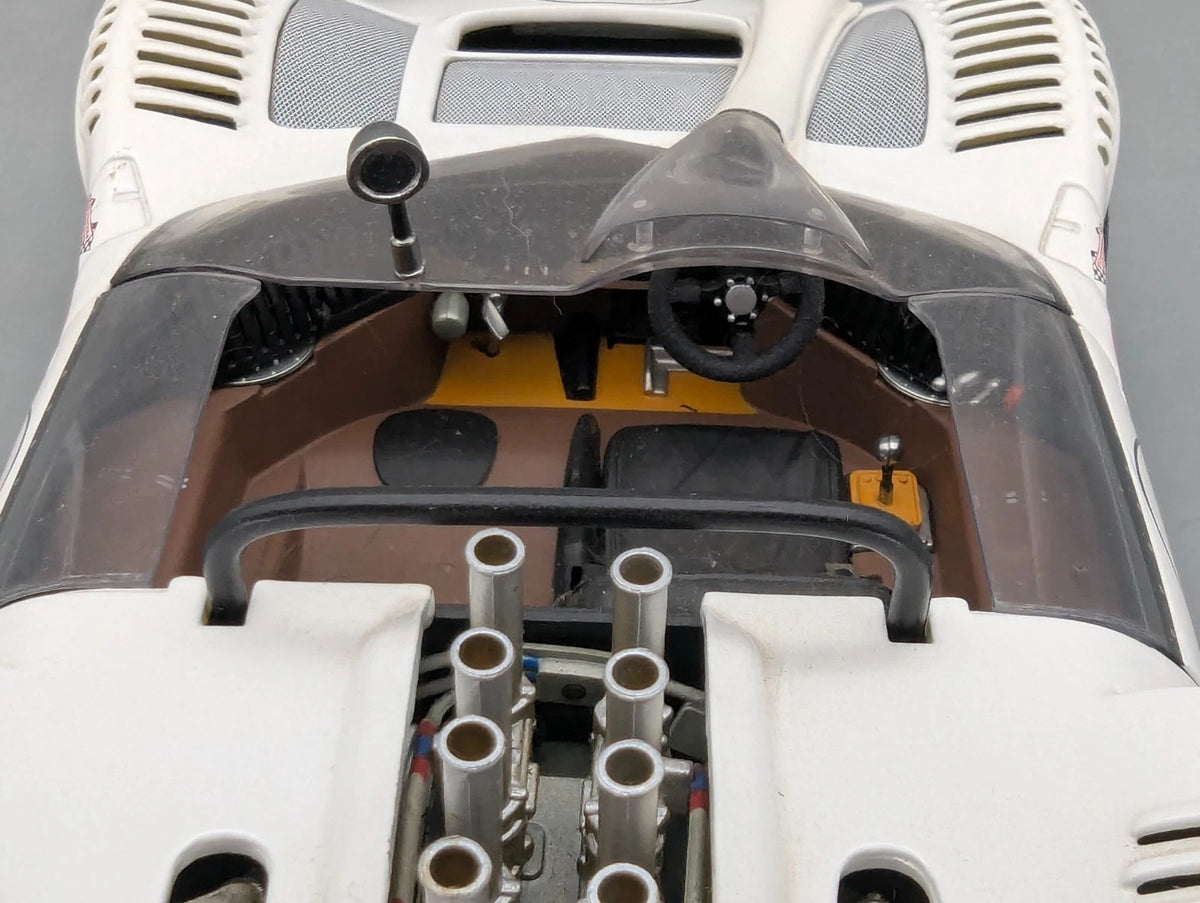Modellautos 1:18 AUTOart Millenium 86496 Chaparral 2 Sport Race 1965 #66 mit OVP