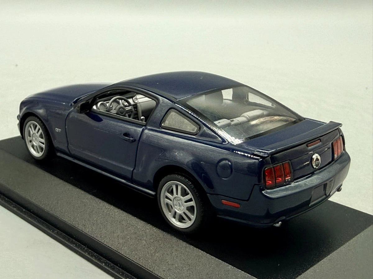 Modellautos 1:43 Minichamps Ford Mustang mit OVP