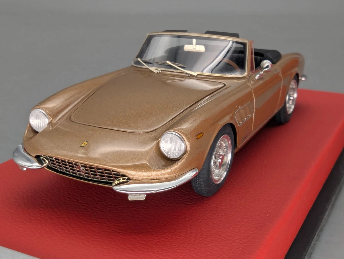 Modellautos 1:43 BBR Ferrari 330 GTS S/N 09781 Auction 2015 Limited 01/20 OVP