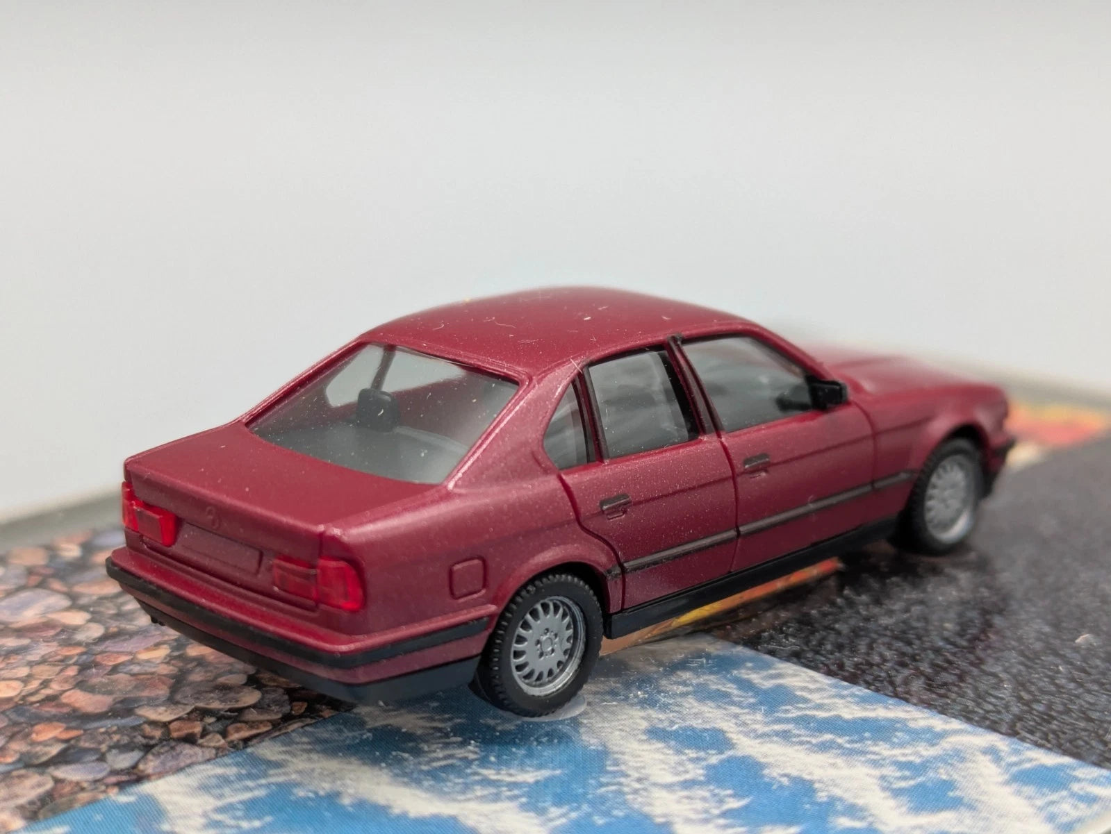 Modellauto 1:87 Herpa BMW 525ix "Idee mit besonderer Haftung" mit OVP
