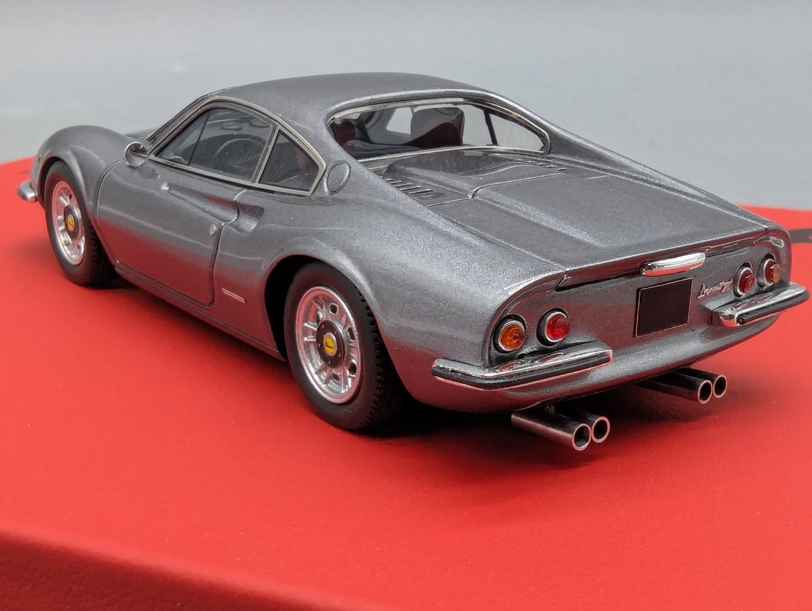 Modellautos 1:43 BBR Ferrari 246 GT Dino 1970 Auction Paris 2018 01/05 mit OVP