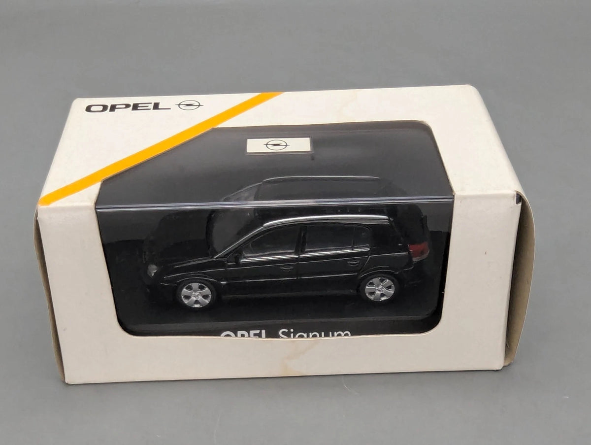 Modellautos 1:43 Schuco Opel Signum Schwarz mit Dealer OVP