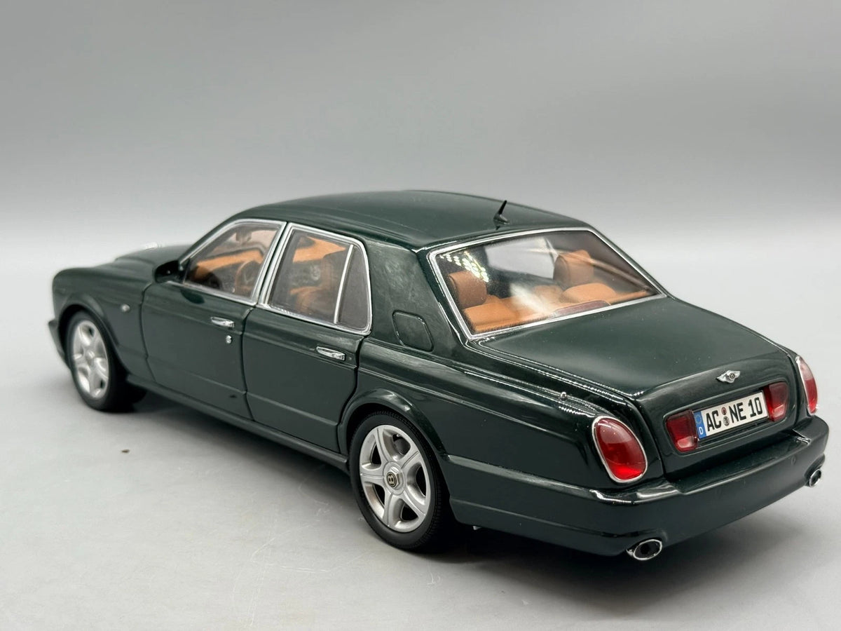 Modellautos 1:18 Minichamps Bentley Arnage T 2002 mit OVP