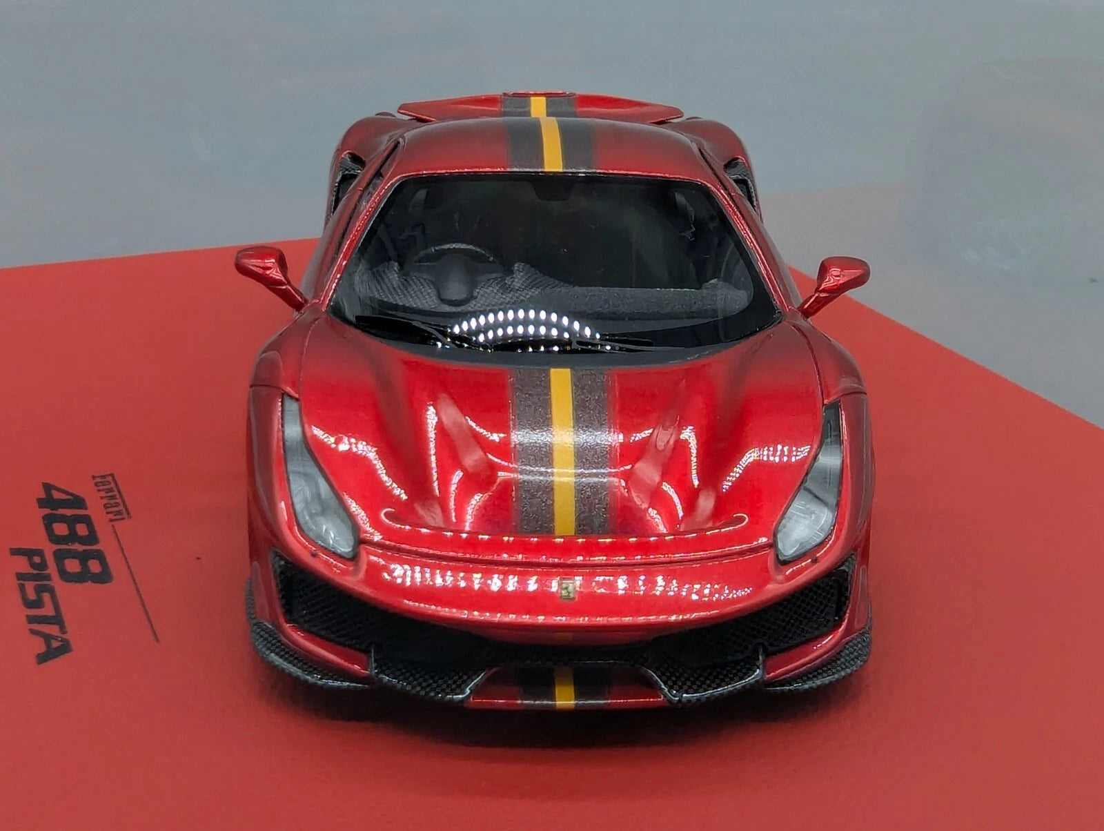 Modellautos 1:43 BBR Ferrari 488 Pista RHD 2020 Romans International 1/5 OVP
