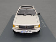 Modellautos 1:43 Neo Scale Models Opel Kadett Aero Weiß mit OVP