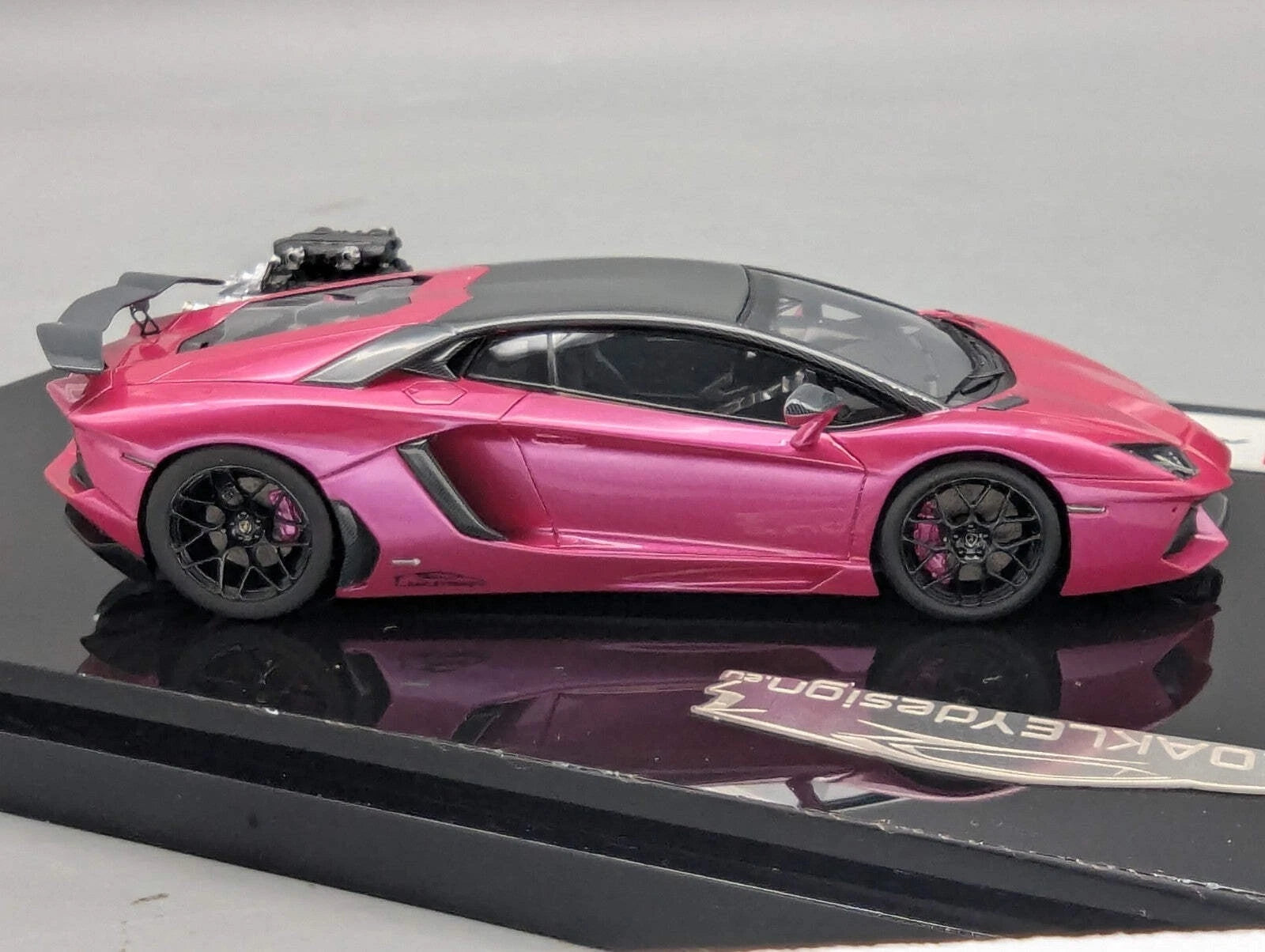 Eidolon Make Up 1:43 Lamborghini Aventador LP760-2 Engine Set Oakley 20 Pcs. OVP