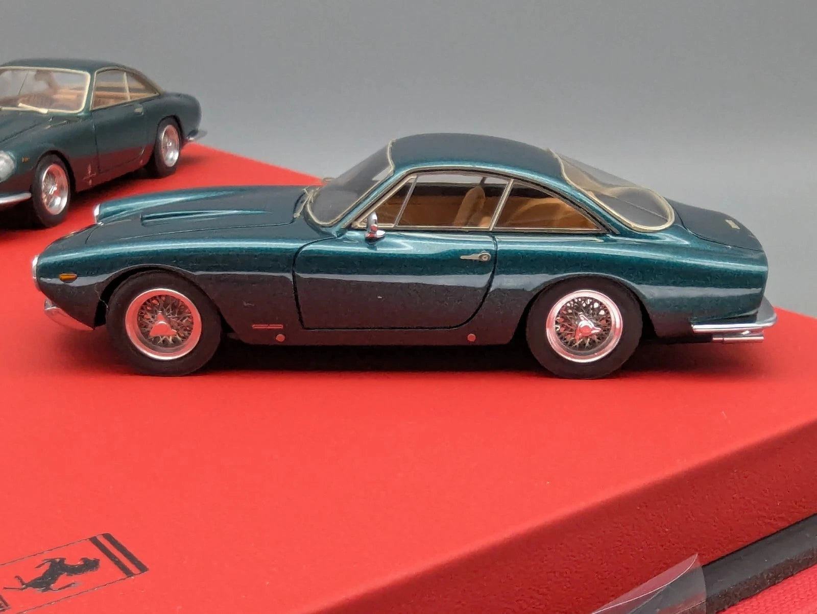 Modellautos 1:43 BBR  Ferrari 250 GT Lusso Set 2-tlg. 1/5 OVP