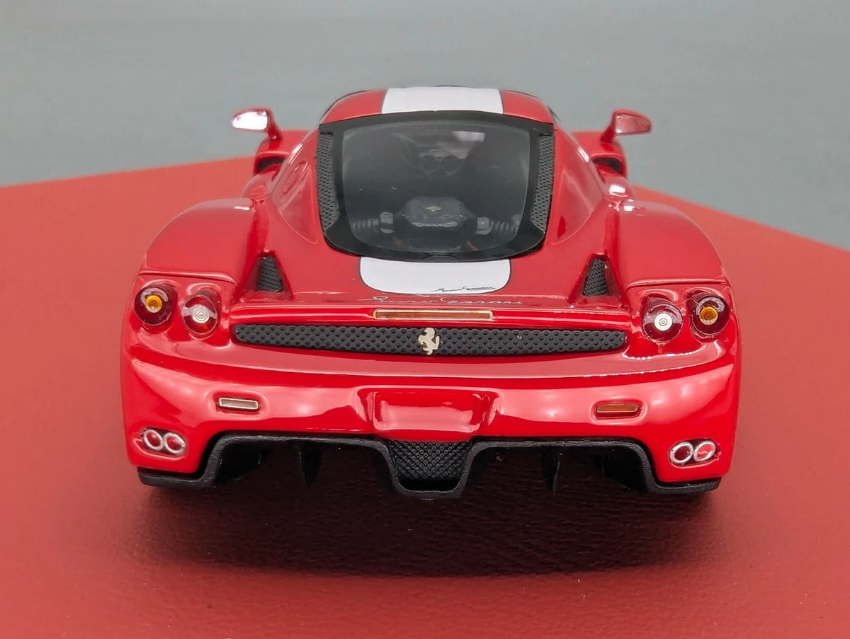 Modellautos 1:43 BBR Ferrari Enzo Paris 2013 Ltd 03/03 mit Vitrine und OVP