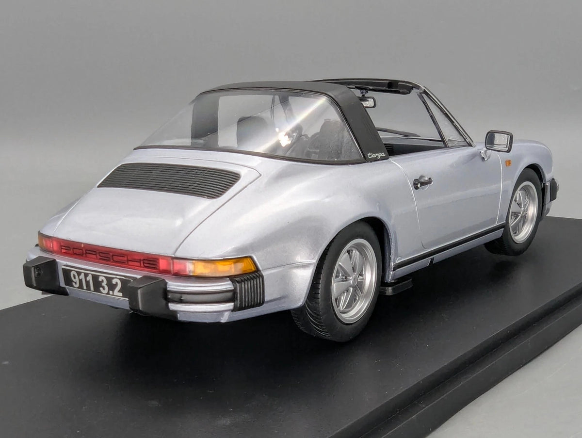 Modellautos 1:18 KK-Scale Porsche 911 Carrera Targa 3.2 1988 Silber mit OVP