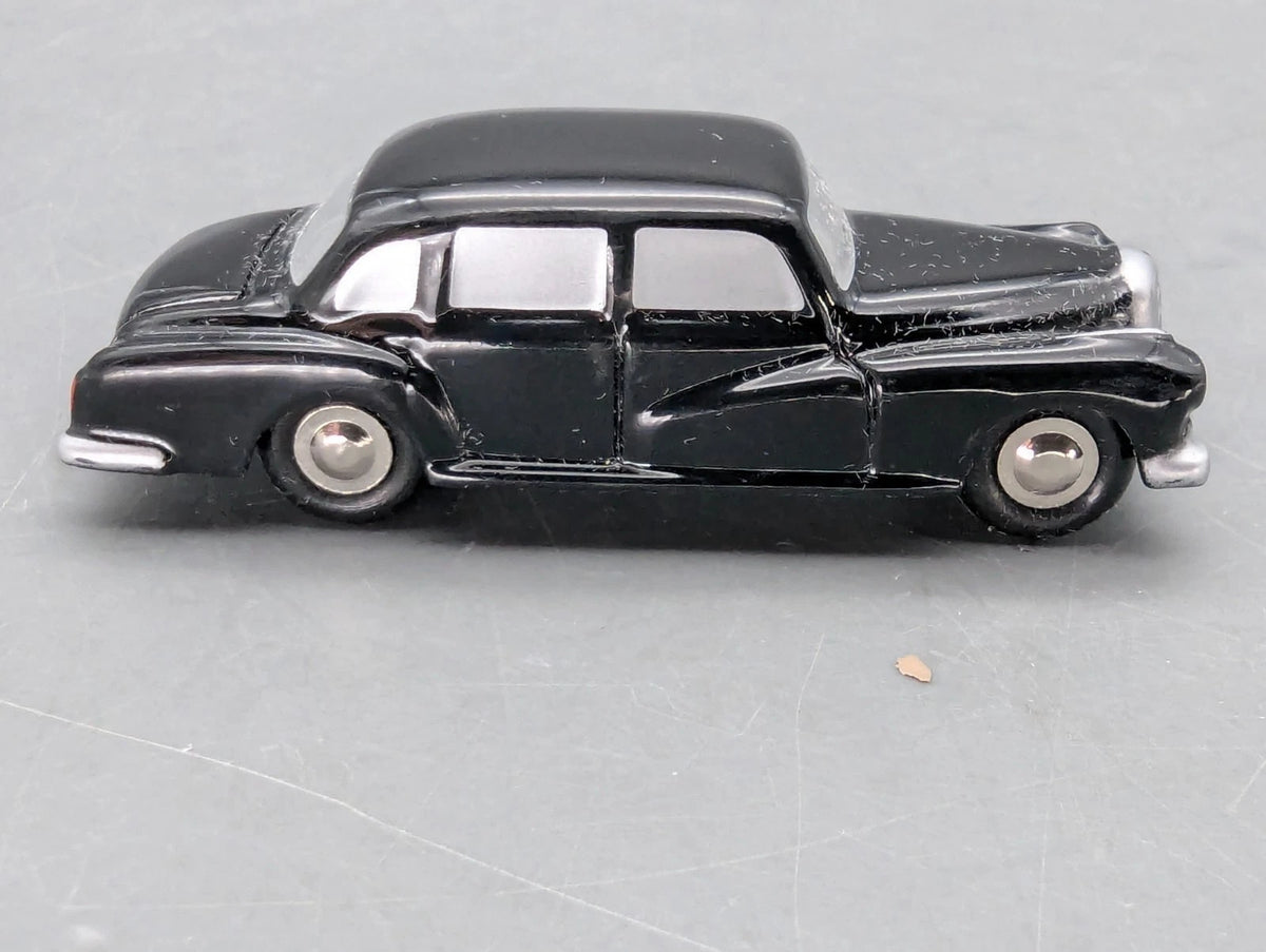 Modellautos 1:90 Schuco Piccolo Mercedes Benz 300D + Figur Ludwig Erhard mit OVP