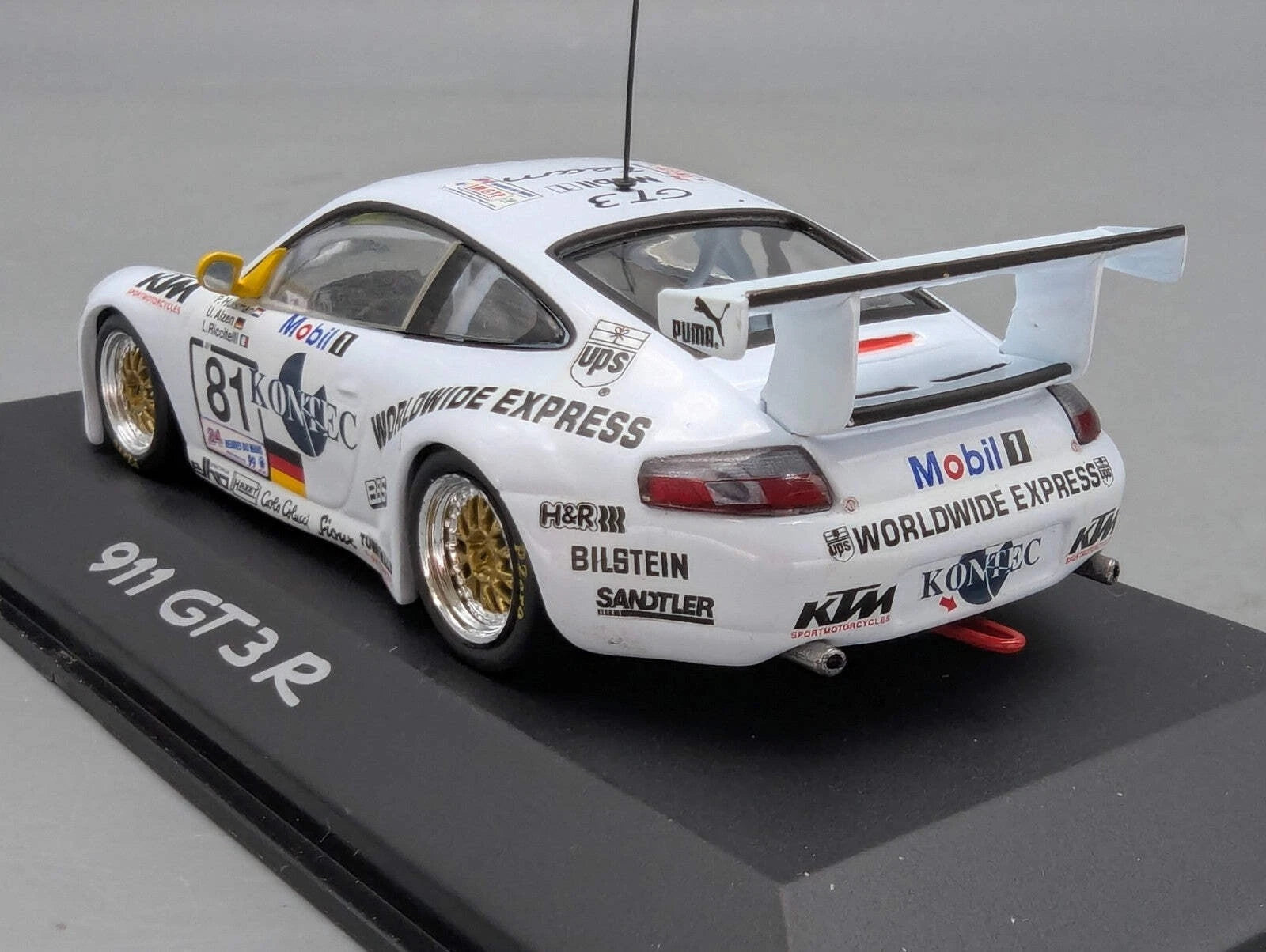 Modellautos 1:43 Minichamps Porsche 911 GT3 R #81 mit WAP Dealer OVP