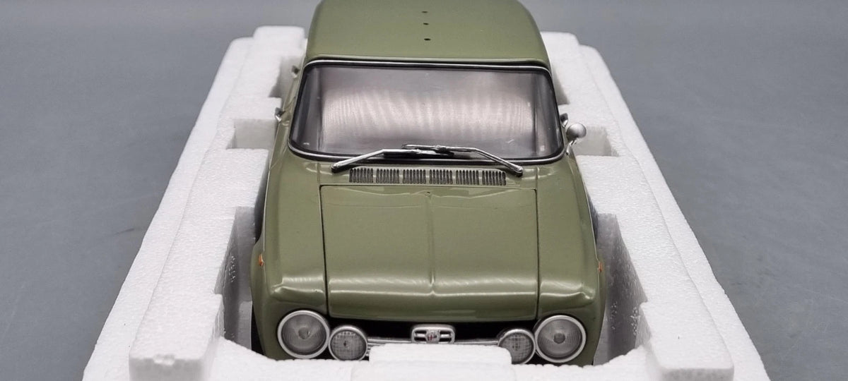 Modellautos 1:18 Minichamps 180 120991 Alfa Romeo Giulia Polizia OVP
