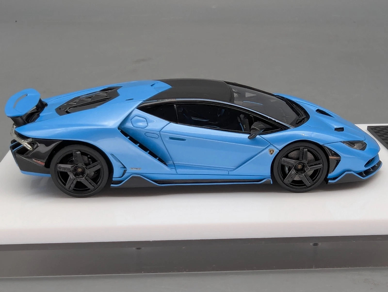Eidolon Make Up 1:43 Lamborghini Centenario LP770-4 2016 15/80 Rear Wing Up OVP