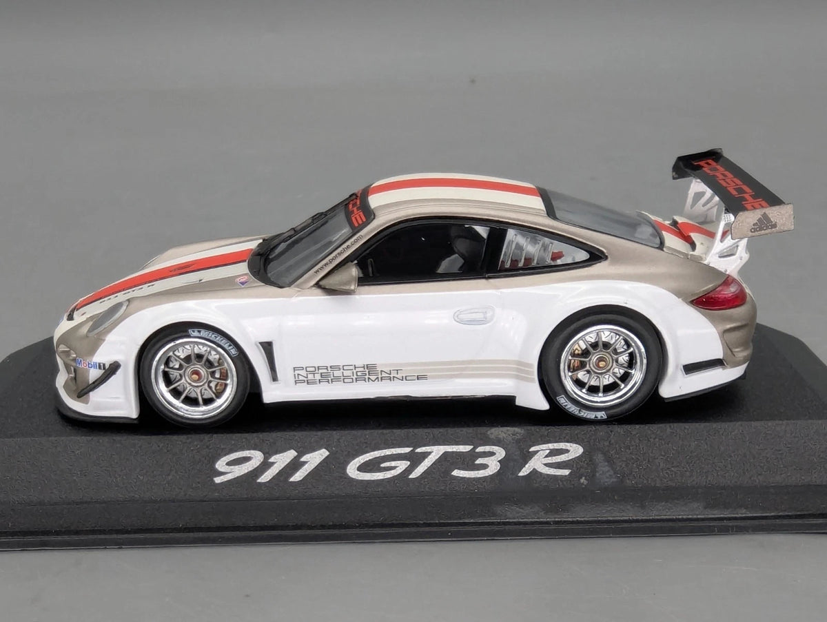 Modellautos 1:43 Minichamps Porsche 911 GT3 R mit WAD Dealer OVP