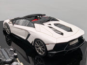 Eidolon Make Up 1:43 Lamborghini Aventador LP720-4 Roadster Engine Set Weiß OVP