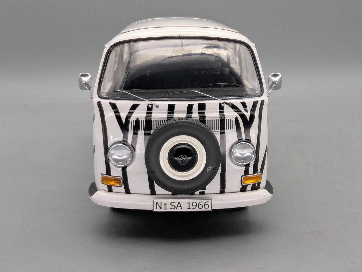 Modellautos 1:18 Schuco Volkswagen VW T2a Bus Safari mit OVP