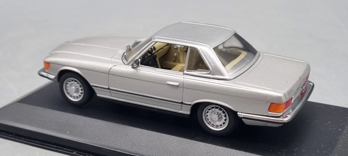 Modellautos 1:43 Minichamps Mercedes-Benz 350 SL W107 Cabriolet silber OVP