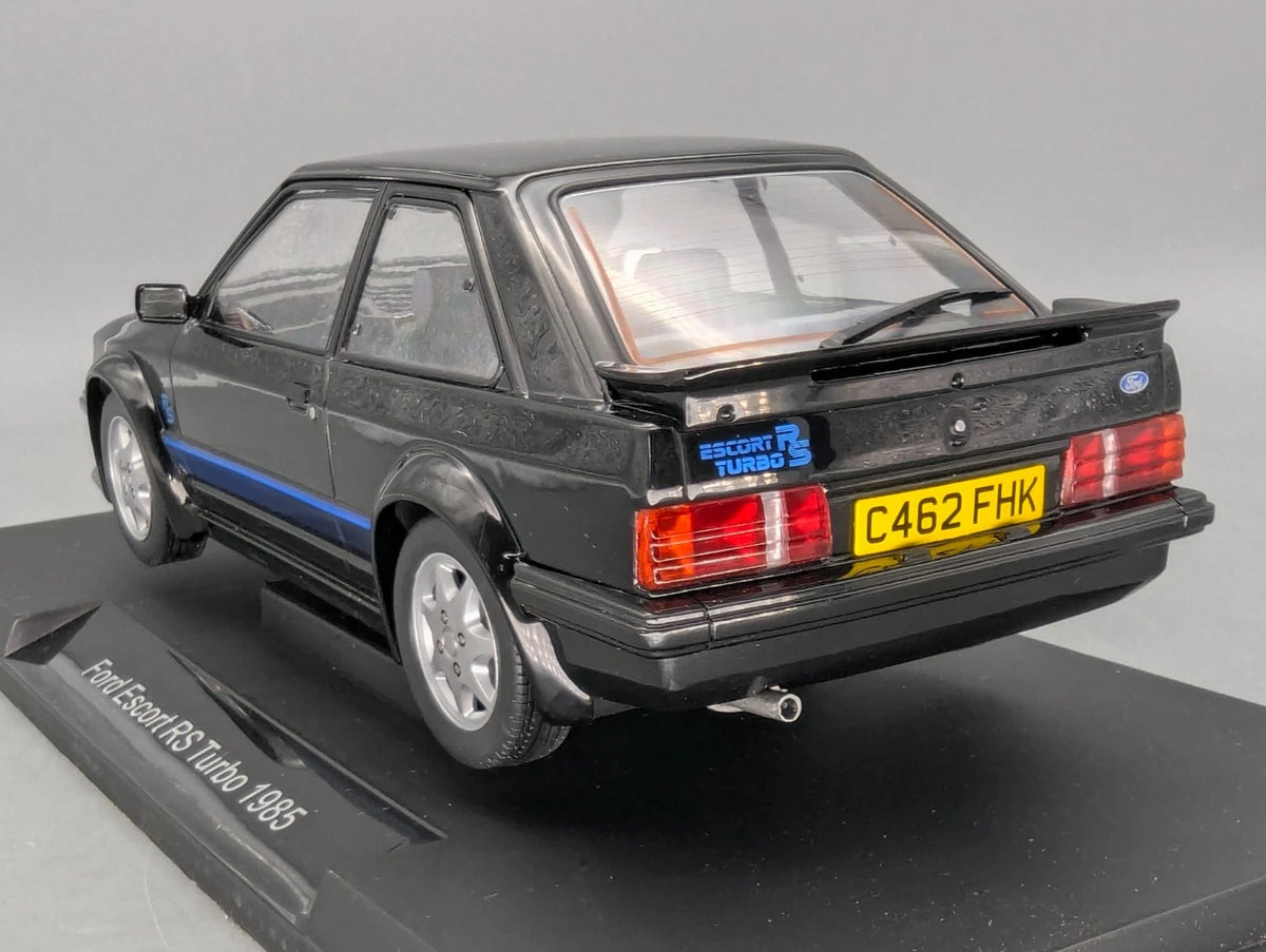 Modellautos 1:18 MCG Modelcar Group 18420 Ford Escort RS Turbo 1985 Black OVP