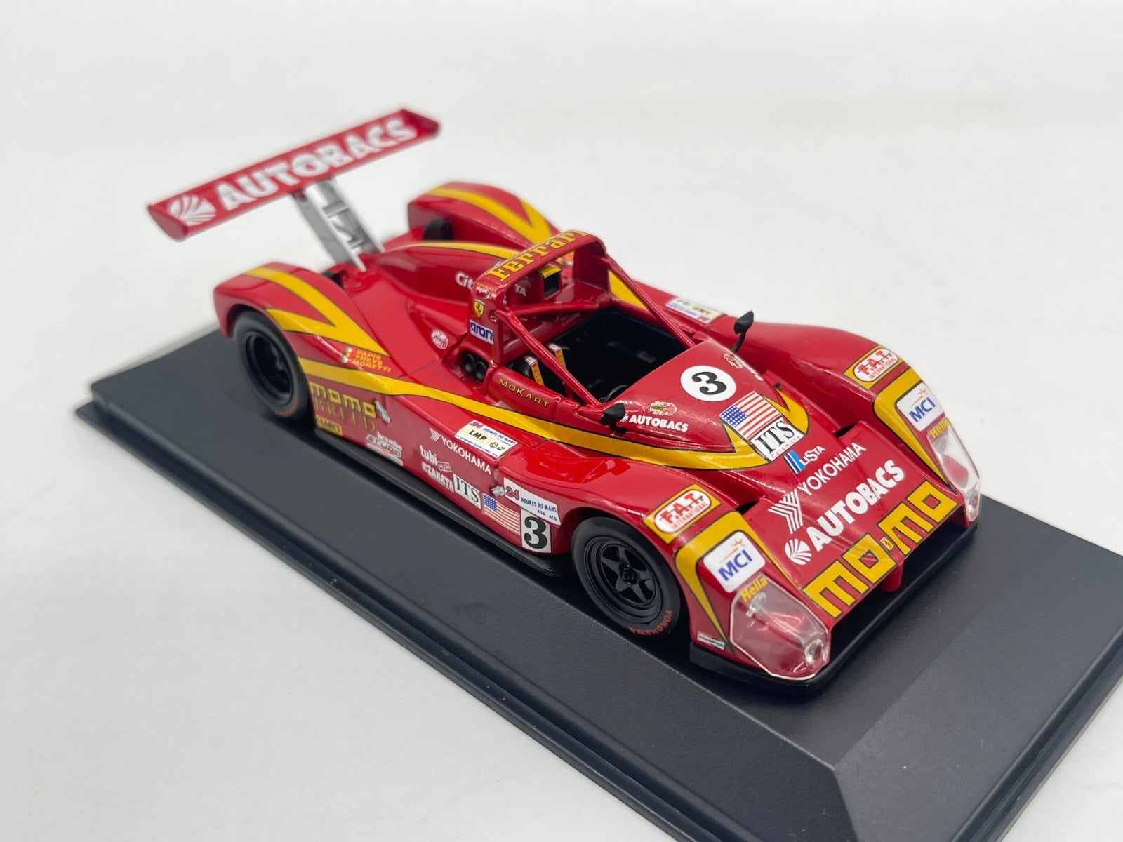Modellautos 1:43 Minichamps Ferrari 333 SP Le Mans 1998 #3 mit OVP