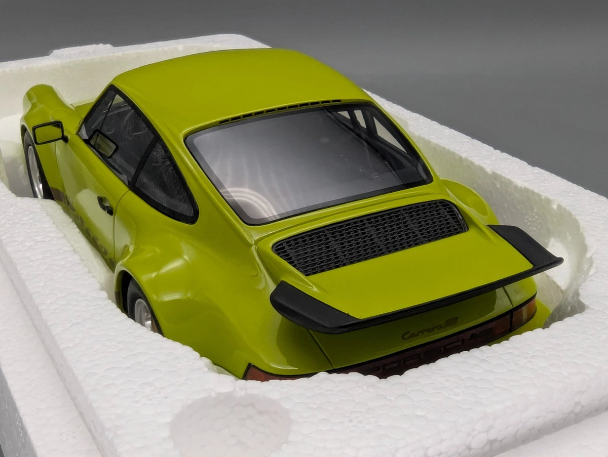 Modellautos 1:18 GT Spirit GT822 Porsche 911 RS Green mit OVP