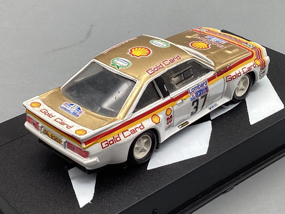 Modellautos 1:43 IXO Opel Manta 400 Rally 1984 Gold Card in Umverpackung