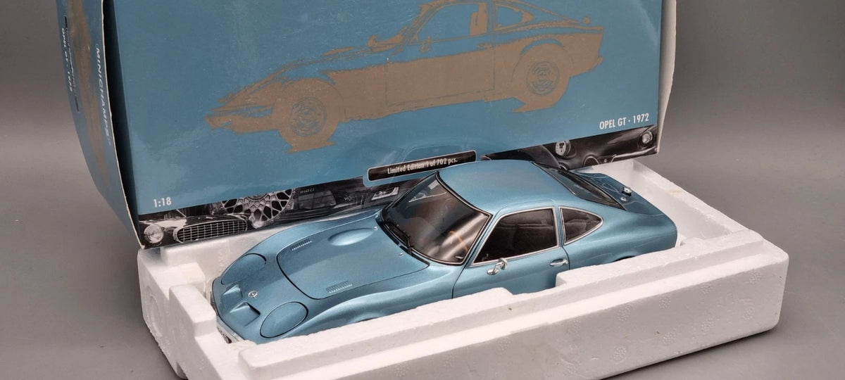 Modellautos 1:18 Minichamps 180 049030 Opel GT blau metallic 1972 Ltd 1/702 OVP