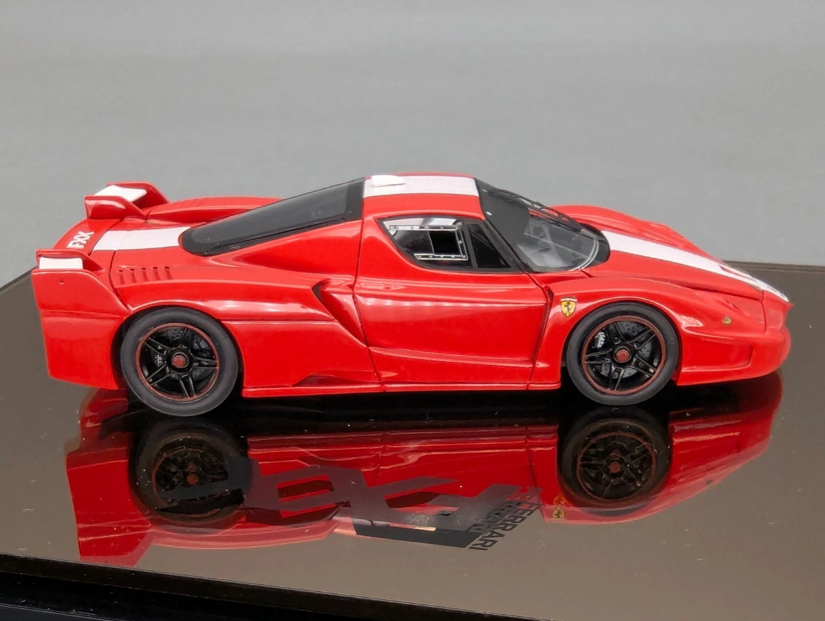 Modellautos 1:43 BBR Ferrari FXX 2006 Rot 005/150 Spiegelplatte Vitrine OVP